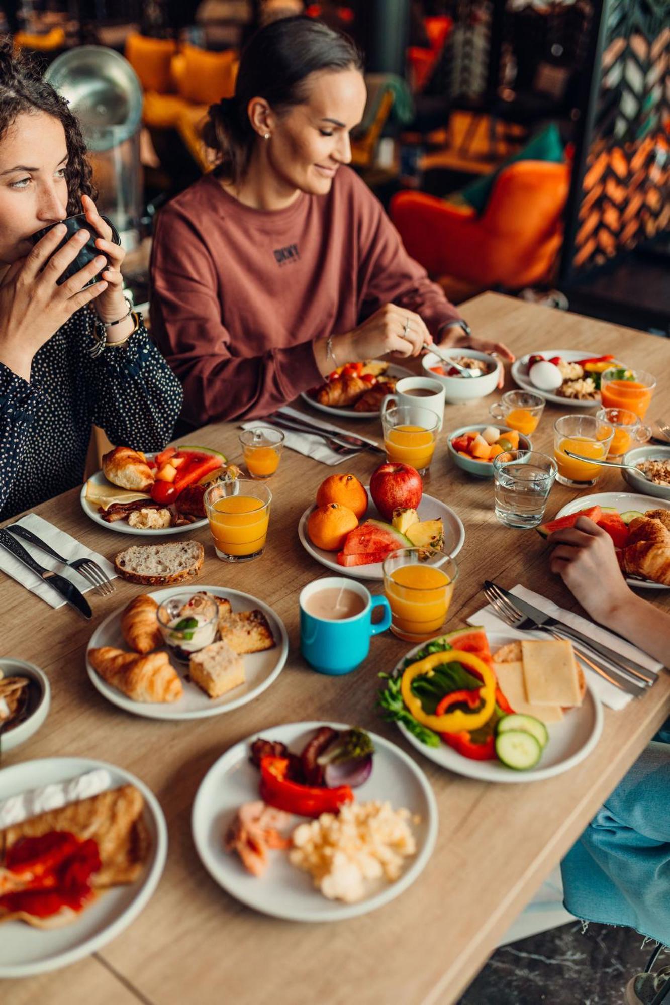 Clarion Hotel Aviapolis Вантаа Екстериор снимка